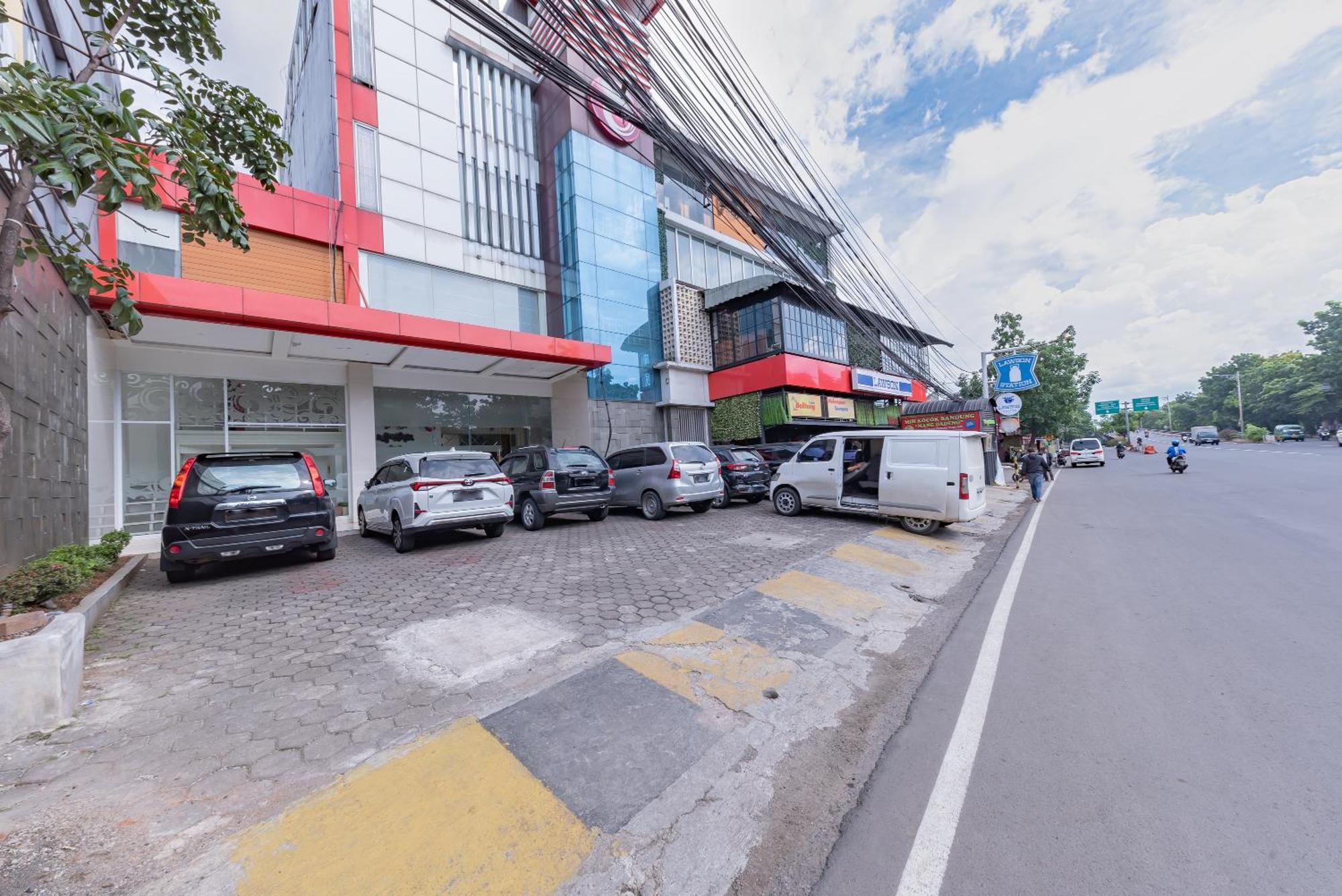 Reddoorz Hostel At Kiara Cozy Kircon Bandung Luaran gambar